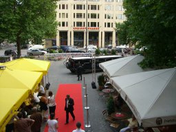 2006.06.11 Premiere _ Transformers, Aussenansicht_15